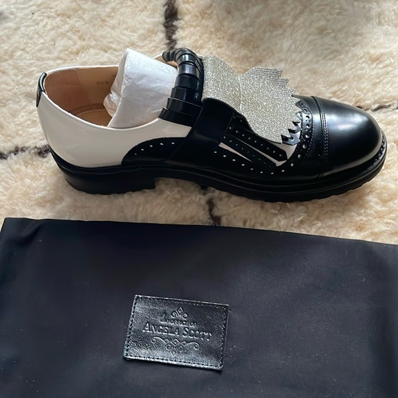 Office of Angela Scott Mr. Oliver black and white loafer - Picture 2 of 5